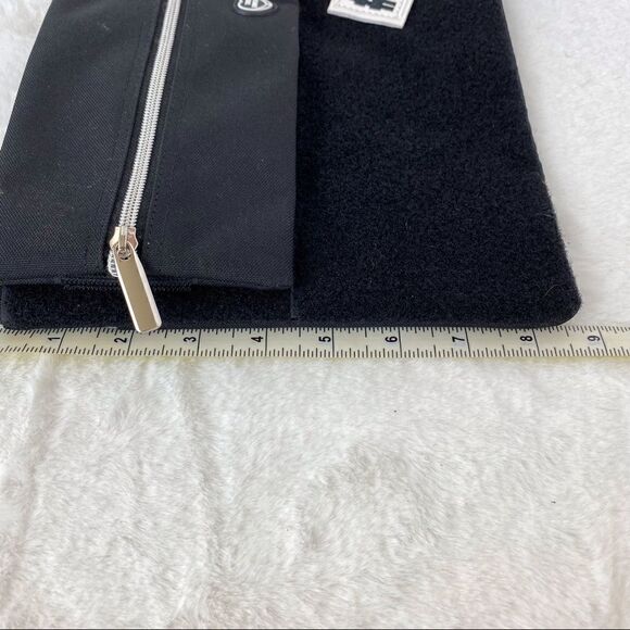 Innisfree x Heidenei Black Cosmetic Travel Bag - Picture 9 of 11